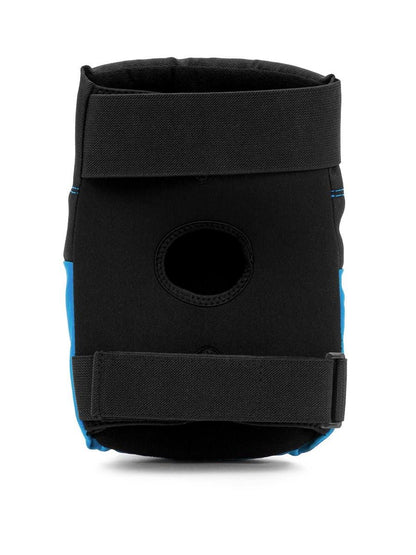 The REKD Ramp Knee Pads in black and blue, designed by REKD, are showcased as perfect for action sports with their open patella design. These knee pads include adjustable straps for secure fastening and support, offering impact resistance to ensure you can move confidently.