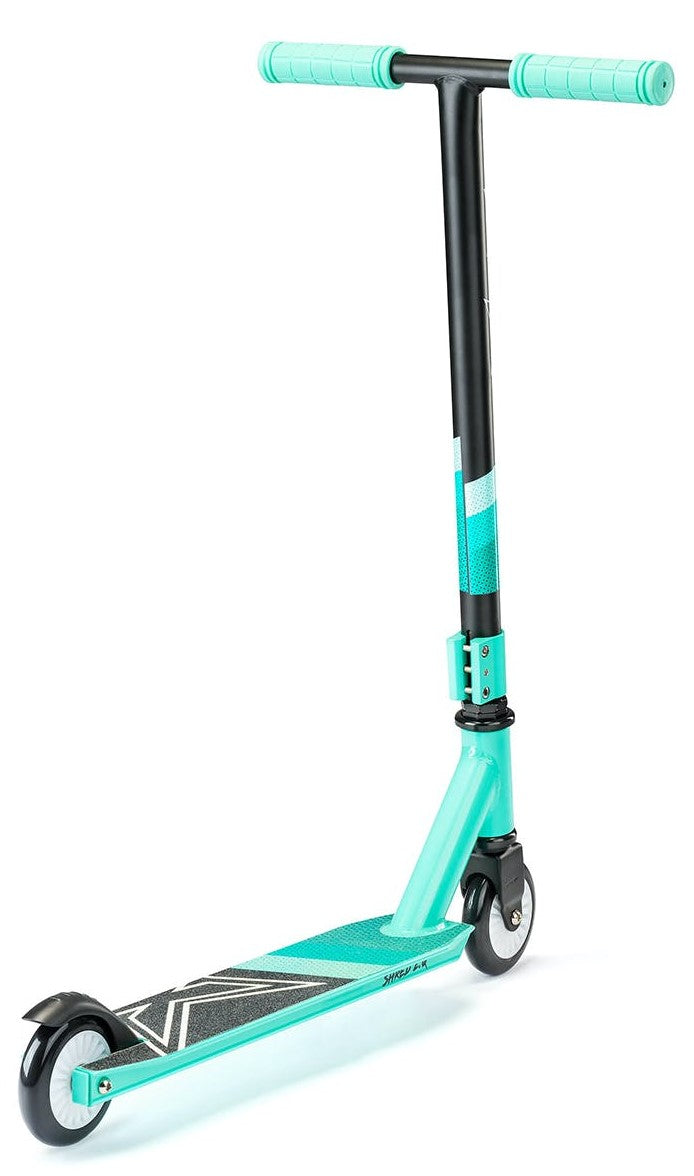 The Xootz Complete Stunt Scooter - Shred 2.0 Teal is a teal and black stunt scooter featuring sturdy black handlebars and teal handles, ideal for young riders interested in beginner tricks. It comes with black wheels and a deck adorned with a geometric design for traction grip, all set against a white background.