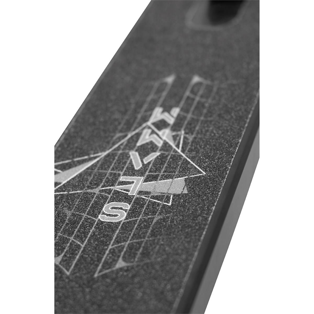 Detailed view of the Slamm Classic Complete Stunt Scooter deck, showcasing a black grip tape surface adorned with an abstract geometric design in white lines. The letters "S," "K," "V," and "S" can be seen within the design, capturing the essence of this Slamm beginner stunt scooter, complete with 110mm alloy wheels for seamless gliding.