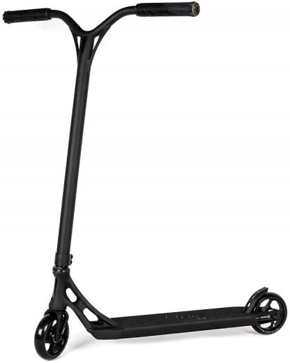 The Ethic DTC Vulcain 12 STD Complete Stunt Scooter in black is a stylish scooter featuring a T-bar handle, two wheels, and a durable deck equipped with an advanced 12 STD bearing system. It comes with textured grips on the handlebars and includes a small fender brake on the rear wheel. Its minimalist design aligns perfectly with the Ethic DTC Vulcain style.