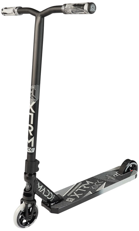 Madd Gear MGP Kick Extreme V5 Complete Stunt Scooter - Black / Silver