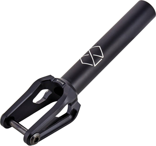 The Native Versa SCS/HIC Stunt Scooter Fork is expertly crafted from CNC-machined aluminum for optimal freestyle riding performance. It showcases a cylindrical tube ending in two elegant prongs connected by an axle, and it features a minimalist geometric logo that perfectly complements its compatibility with the Native Advent deck.